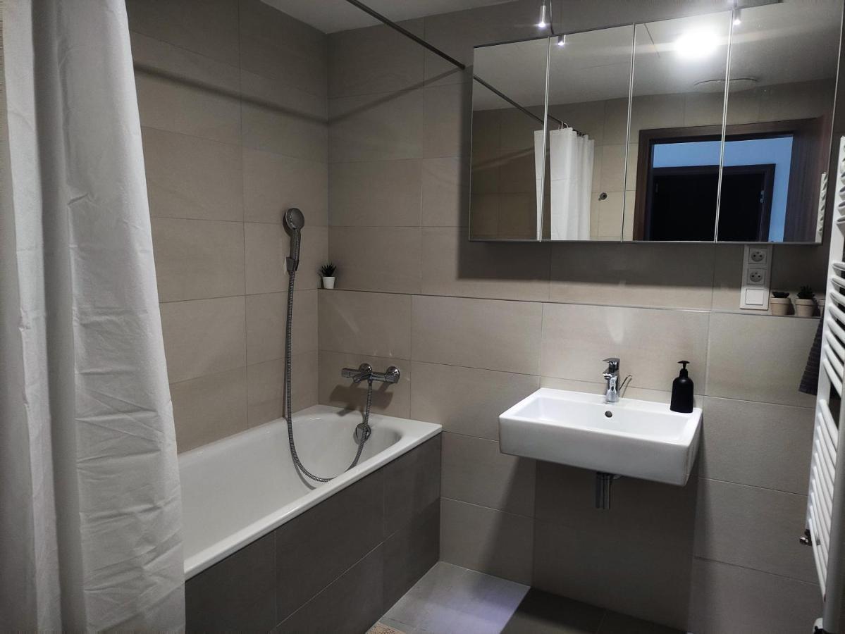 Cozy 2 Rooms Flat - Castle View 브라티슬라바 외부 사진